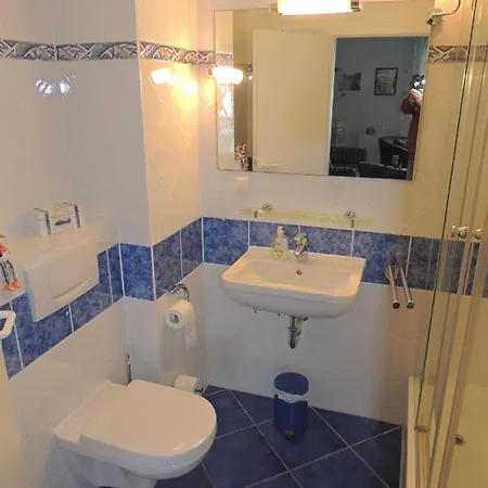 Villa-Moenchgut-Ferienwohnung-Krueck-Floeter * Остзебад Бинц