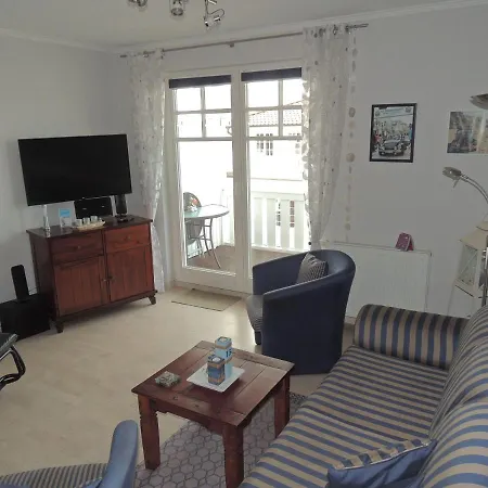 Villa-Moenchgut-Ferienwohnung-Krueck-Floeter Appartement