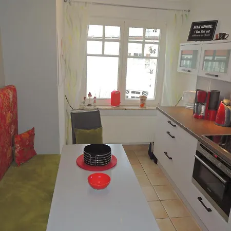 Villa-Moenchgut-Ferienwohnung-Krueck-Floeter Апартаменты *